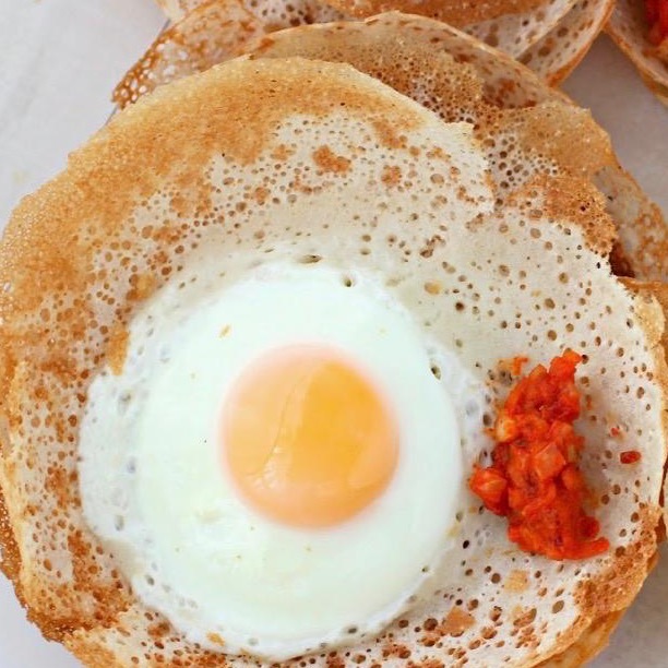 Egg Hopper